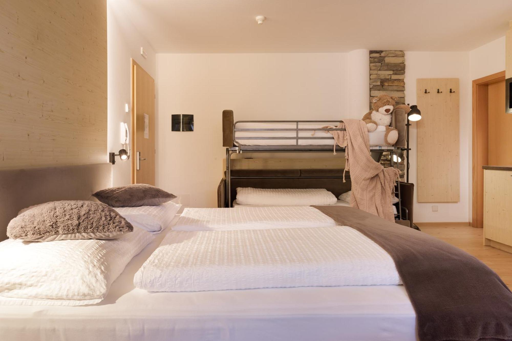 Family Aparthotel Winklwiese Olang Экстерьер фото